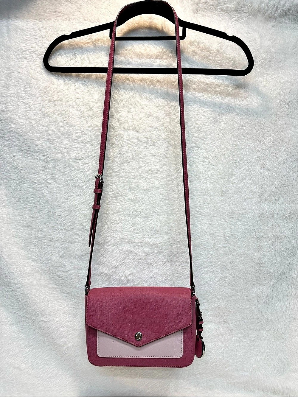 Michael Kors Jet Set Travel Crossbody Bag in Pink Like New